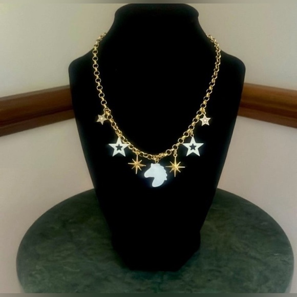 Luna Norte Gold Star and Unicorn Necklace - Picture 4 of 4